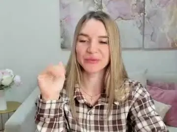 Gwensmitt  live sex cam
