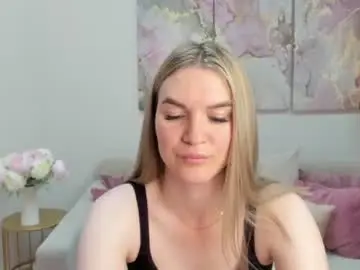 Gwensmitt  live sex cam