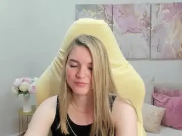 Gwensmitt  live sex cam