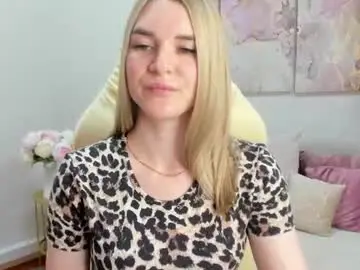 Gwensmitt  live sex cam