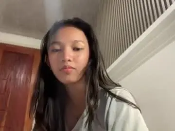 Ivy_olivia  live sex cam