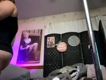 Lusciouslibra82  live sex cam