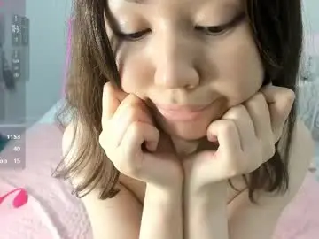 Novaaskyy  live sex cam