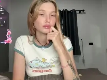 Pussymoneywet  live sex cam