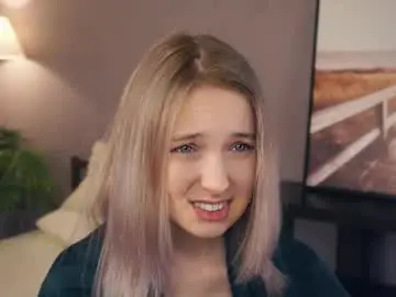 Tashinapetitto  live sex cam