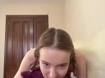 Tashinapetitto  live sex cam