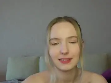 Tashinapetitto  live sex cam