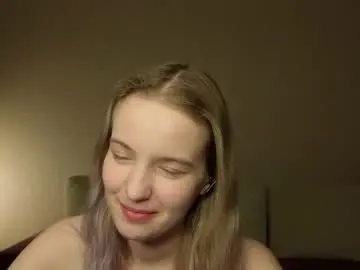 Tashinapetitto  live sex cam