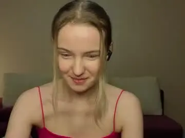 Tashinapetitto  live sex cam