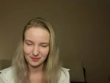 Tashinapetitto  live sex cam