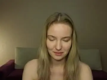 Tashinapetitto  live sex cam