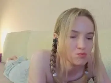 Tashinapetitto  live sex cam