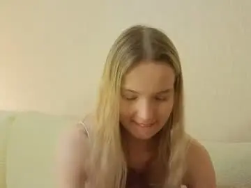 Tashinapetitto  live sex cam