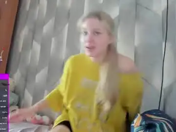 Tiny_kiss  live sex cam