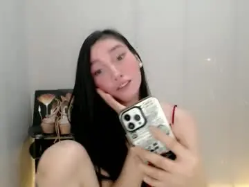 Yourekyutienasthy  live sex cam