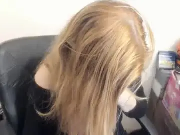 Artsyandcraftsy_  live sex cam