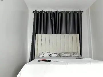 Black_beautyxxxx  live sex cam