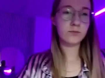 Candydipippo  live sex cam