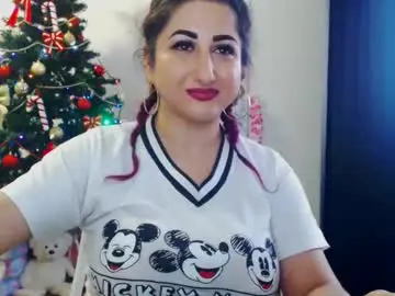 Hotboobsmaya  live sex cam