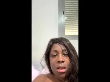 Marilynhoney21  live sex cam