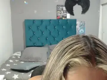 Miacumgirl  live sex cam