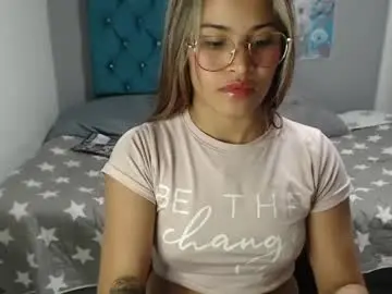 Miacumgirl  live sex cam