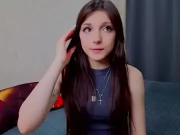 Oliviahoresnev  live sex cam