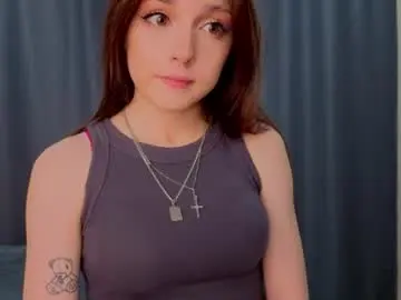 Oliviahoresnev  live sex cam