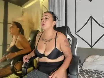Orianaparra  live sex cam