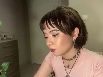 Vestaigwe  live sex cam