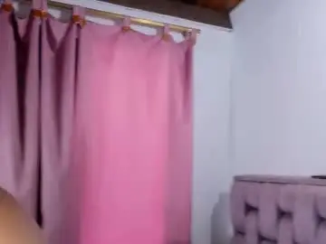 Andrea_bigtits69  live sex cam