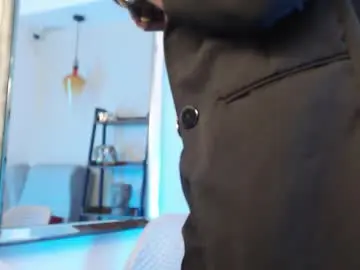 Coral_lise  live sex cam