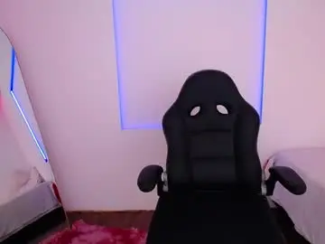 Emmaclaire_  live sex cam