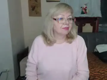 Evelynloveshy  live sex cam