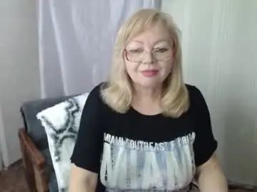 Evelynloveshy  live sex cam