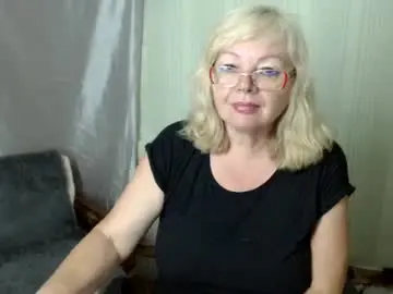 Evelynloveshy  live sex cam