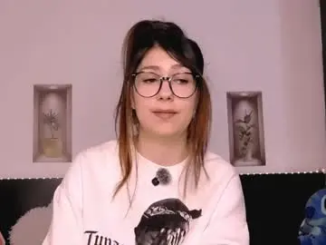 Mikaylaraven  live sex cam