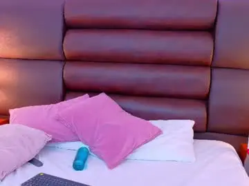 Naiamendoza  live sex cam