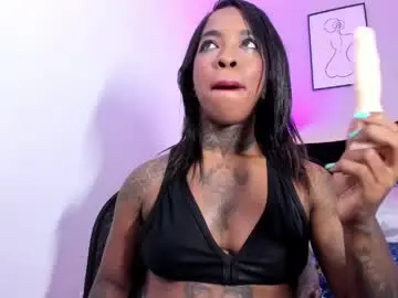 Pauline_fox  live sex cam