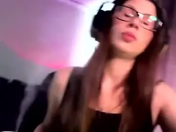Teofilaliesmann  live sex cam