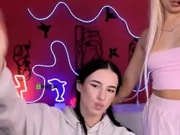 Vaiolet_lovely  live sex cam