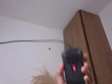 Yuziidreams  live sex cam