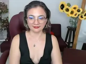 Ana_hotmilfx  live sex cam