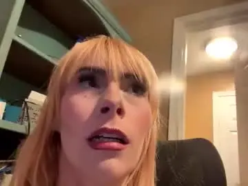 Blondiesin  live sex cam