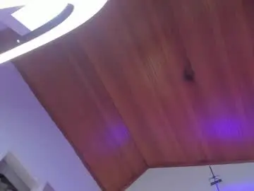 Kailythompson_  live sex cam