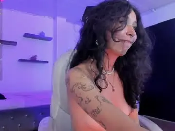 Miniadelf  live sex cam