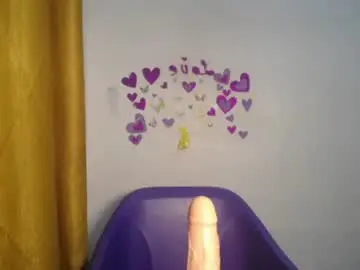 Sexy_juicy247  live sex cam