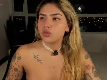 Whites_emma  live sex cam