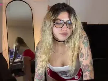 Whites_emma  live sex cam