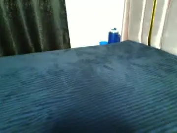 Coco_vixen9  live sex cam